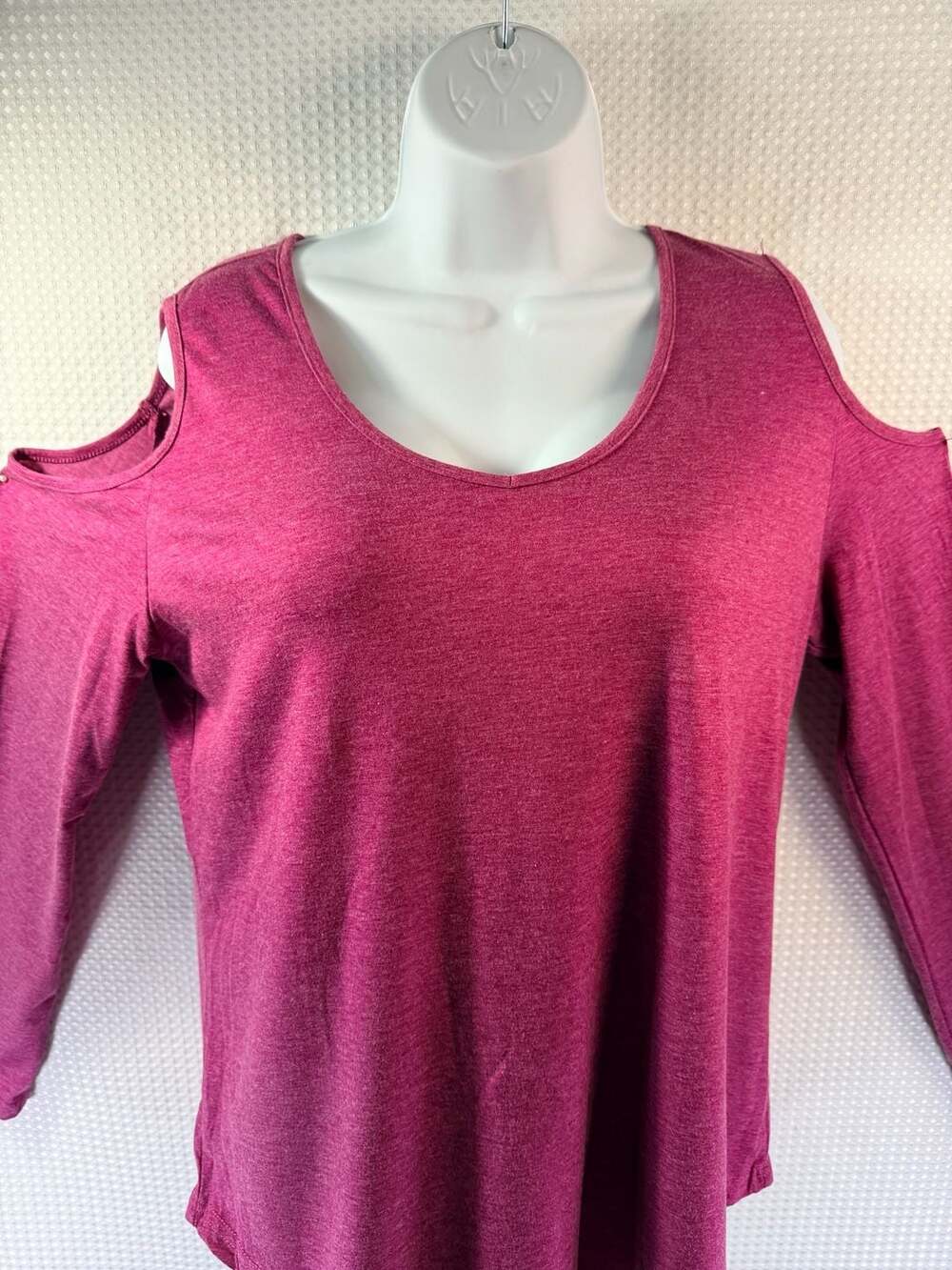 Cold Shoulder Long Sleeve Knit Top in Raspberry - Picture 3 of 7